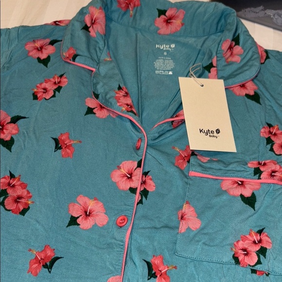 Kyte Baby Women’s Short Sleeve Pajama Set in Hibiscus size Small - Picture 4 of 7